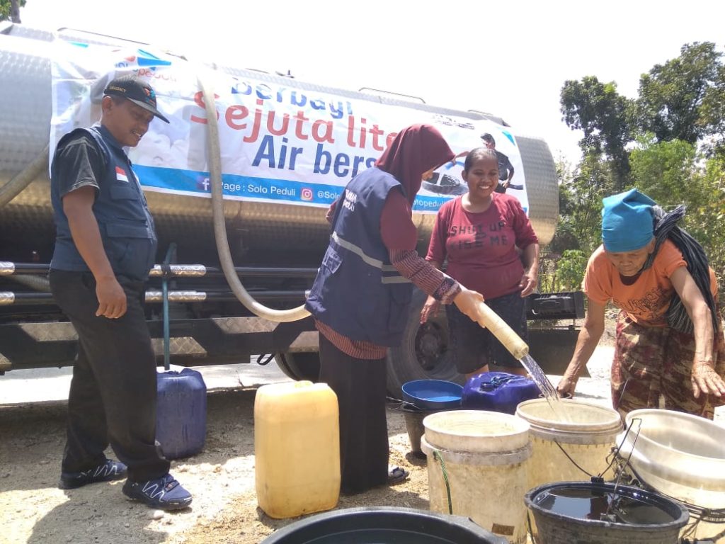Solopeduli Kirim Air Bersih ke Daerah Kekeringan
