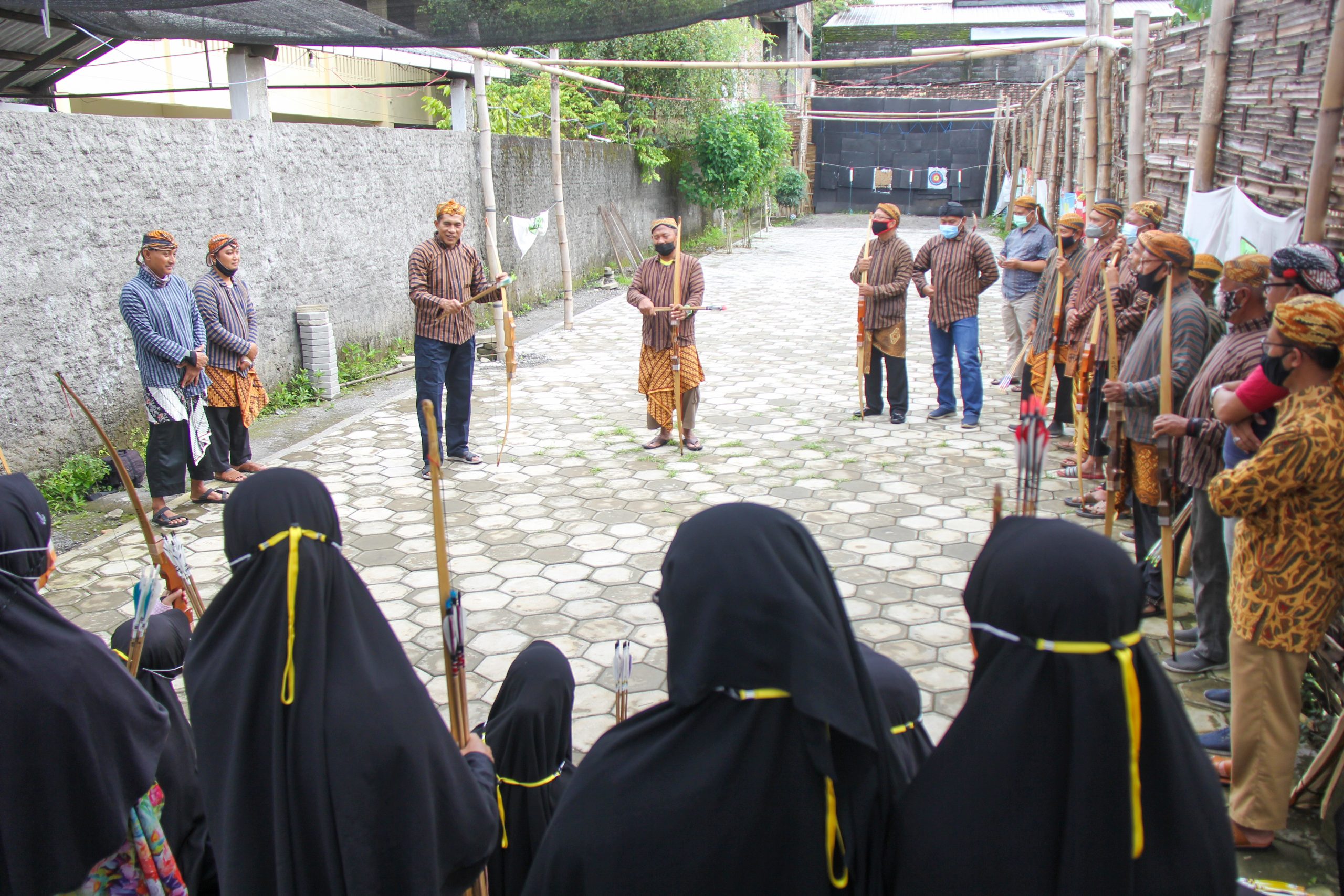 Wakil Ketua Komisi I DPR RI Abdul Kharis Almasyhari kunjungi Pondok Pesantren Rimayah Al Markaz