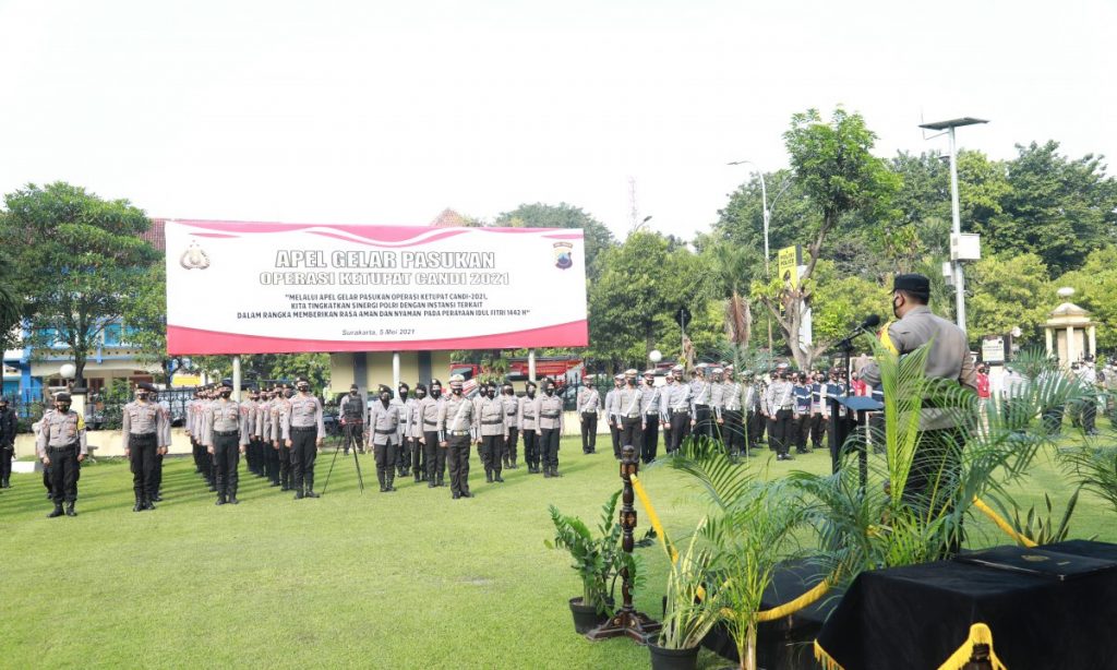 Apel Gelar Pasukan Operasi Ketupat Candi 2021 yang digelar di Halaman Mapolresta Surakarta