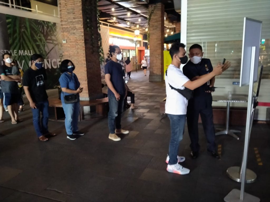 Solo Paragon Mall