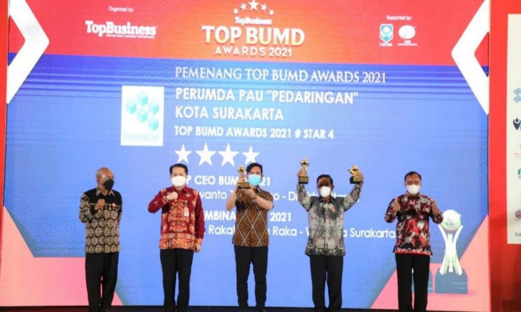 TOP BUMD Awards PAU Pedaringan dan BPR Bank Solo