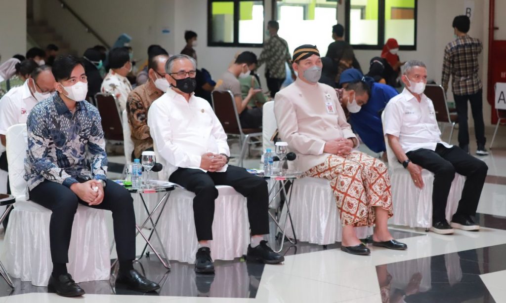 Ketua OJK Pusat