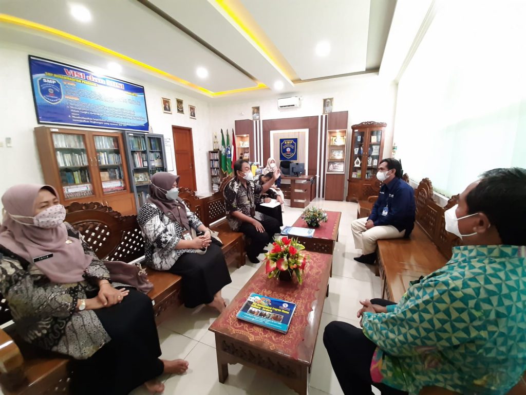 Tim Visitasi Lomba Sekolah Sehat Kunjungi SMP Muhammadiyah PK Solo