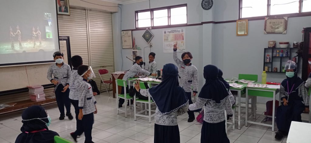 Siswa SD Muh 1 Ketelan Solo