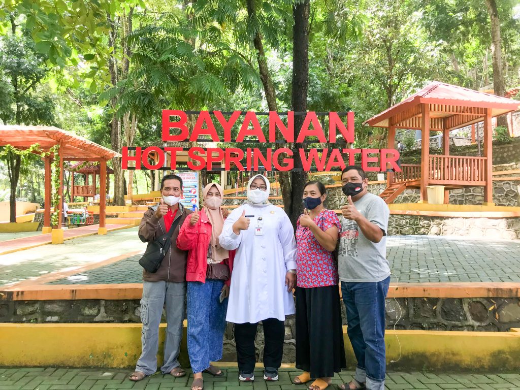 Wisata Air Panas Bayanan Sambirejo