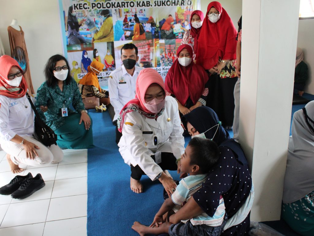 Bupati Sukoharjo Kunjungi Sanggar Inklusi Permata Hati Polokarto