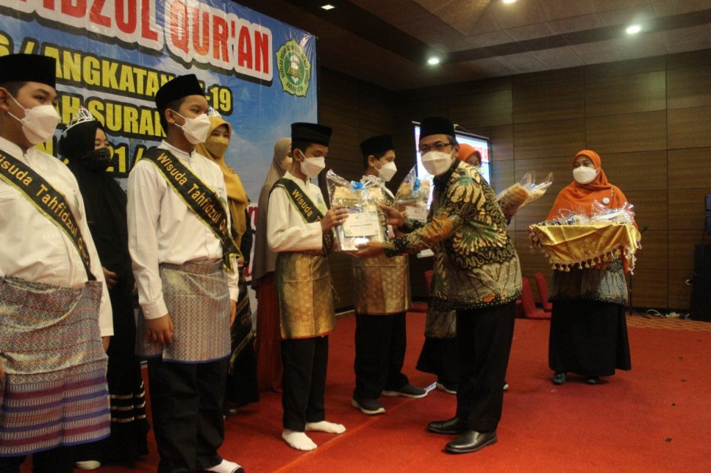 Wisuda Tahfidzul Qur'an SDIT Nur Hidayah