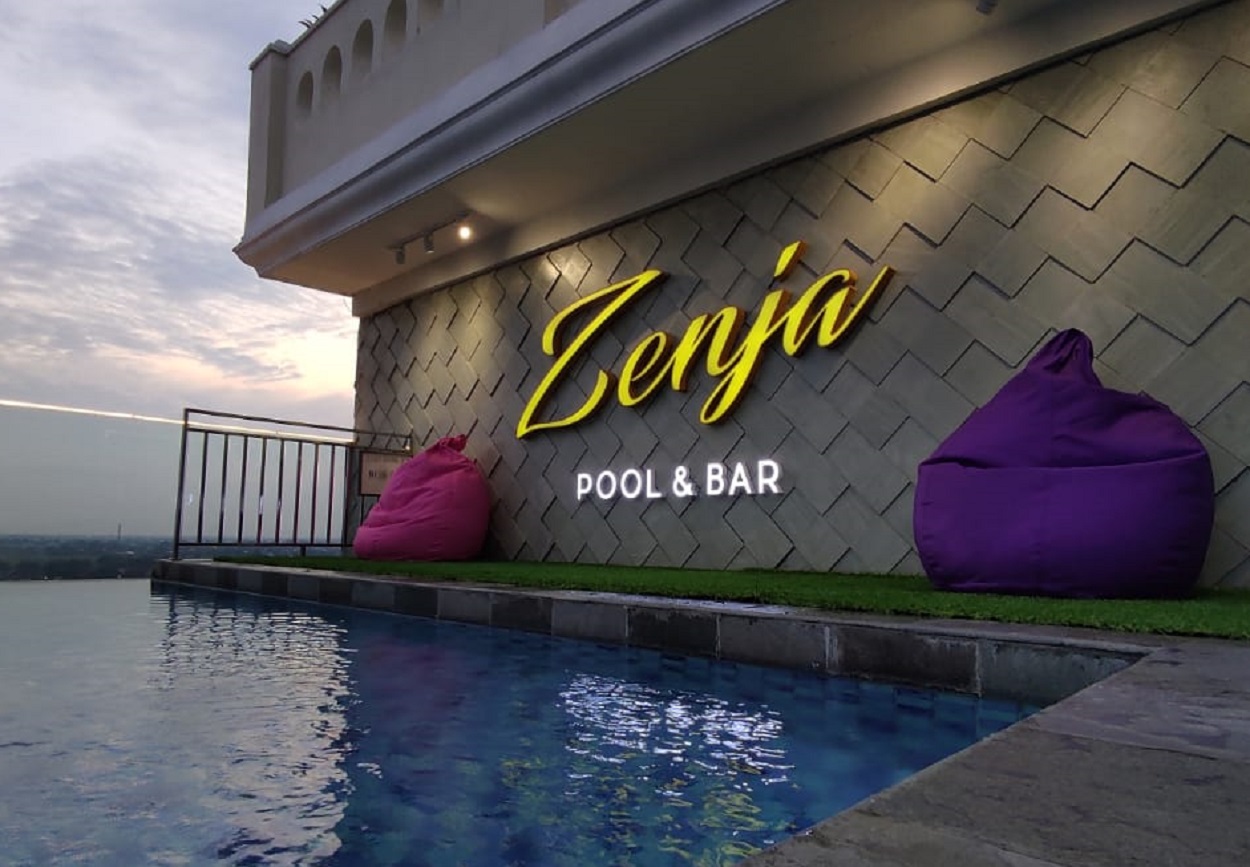 Zenja Pool & Bar