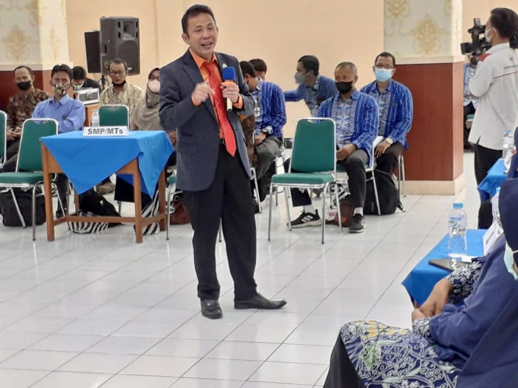 Ketua Umum Pimpinan Pusat FGM, Pahri SAg MM