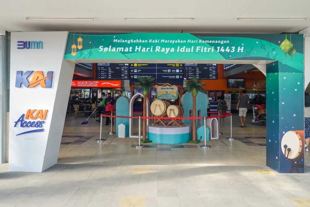 KAI Hadirkan Ornamen Idul Fitri