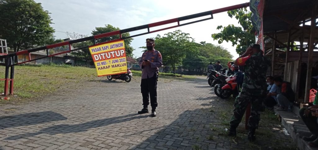 pasar jatinom ditutup sementara