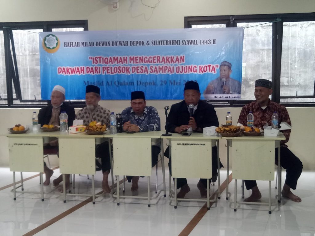 Dr. Adian Husaini di Depok