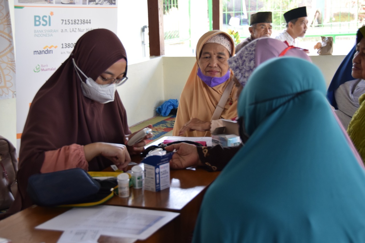 Pemeriksaan kesehatan Nurhidayah