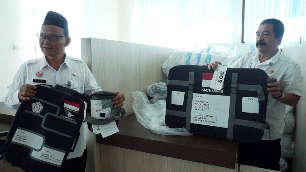 Petugas Pusat Layanan Haji dan Umroh Kantor Kemenag Kabupaten Boyolali