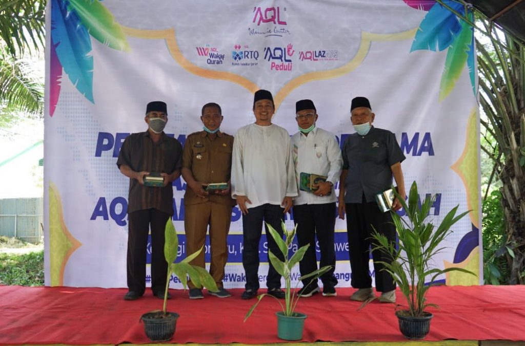 Bachtiar Nasir bangun Masjid
