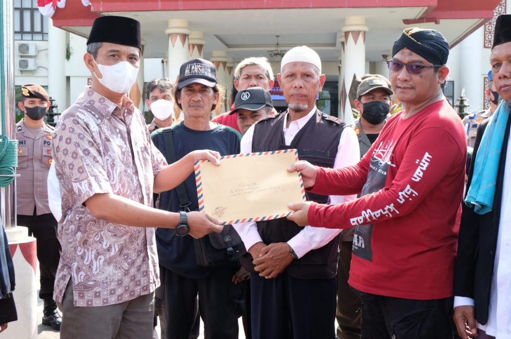 Ketua DPRD Sukoharjo dan Bangun Mulya Wijaya
