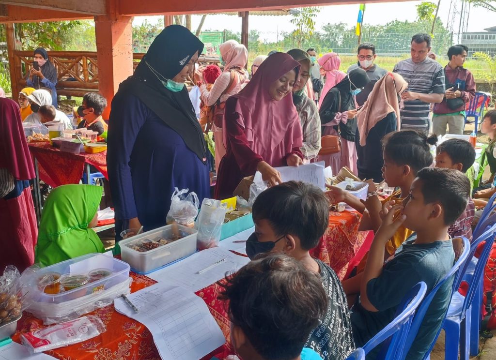 Sekolah Alam Aqila Festival bisnis