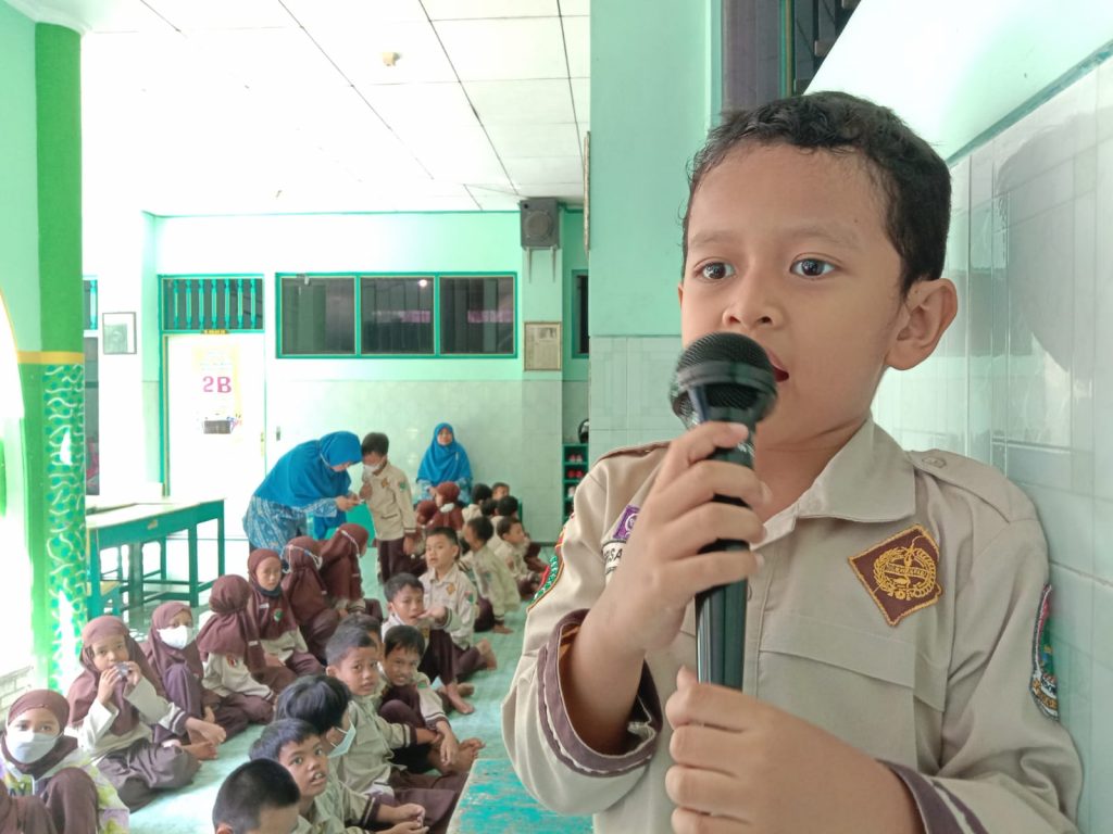 Siswa SDIT Nurhidayah kelas 2