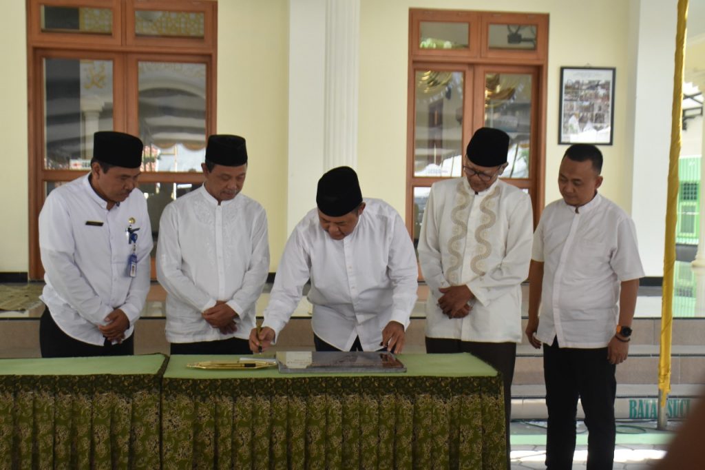Bupati Karanganyar Resmikan Masjid Nurul Iman