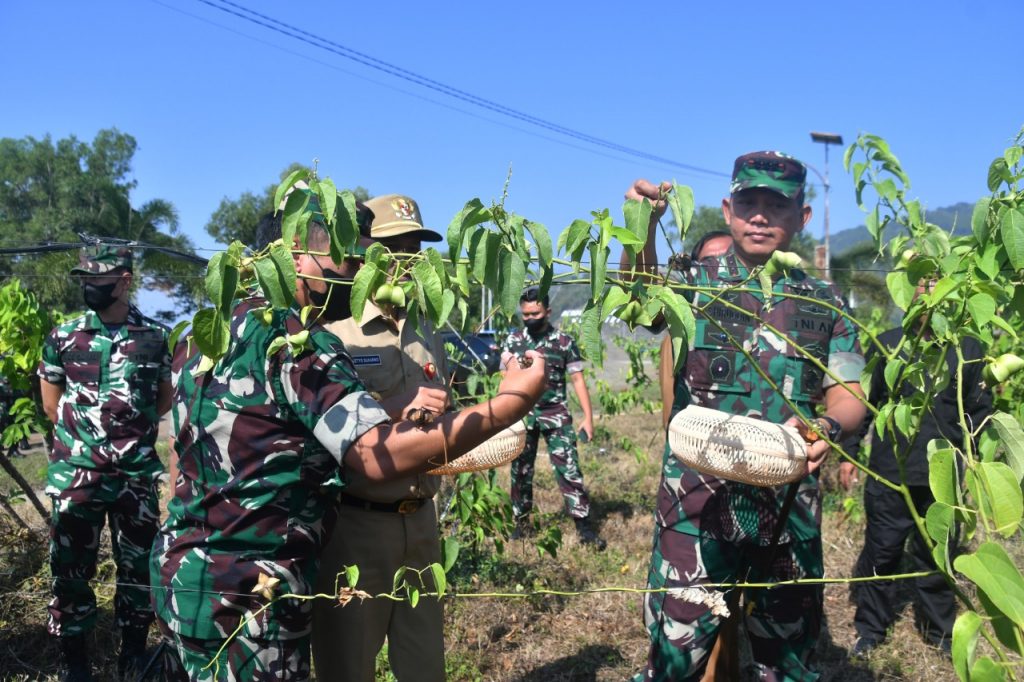 Danrem 074Warastratama Kolonel Inf Achiruddin