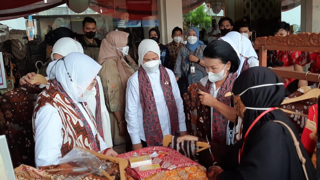 Iriana Jokowi di Sragen