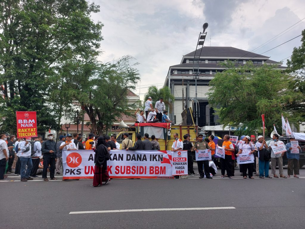PKS Solo aksi tolak harga BBM