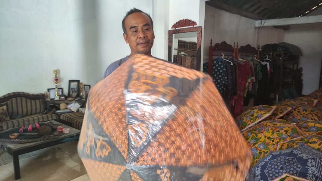 Payung Batik Bayat