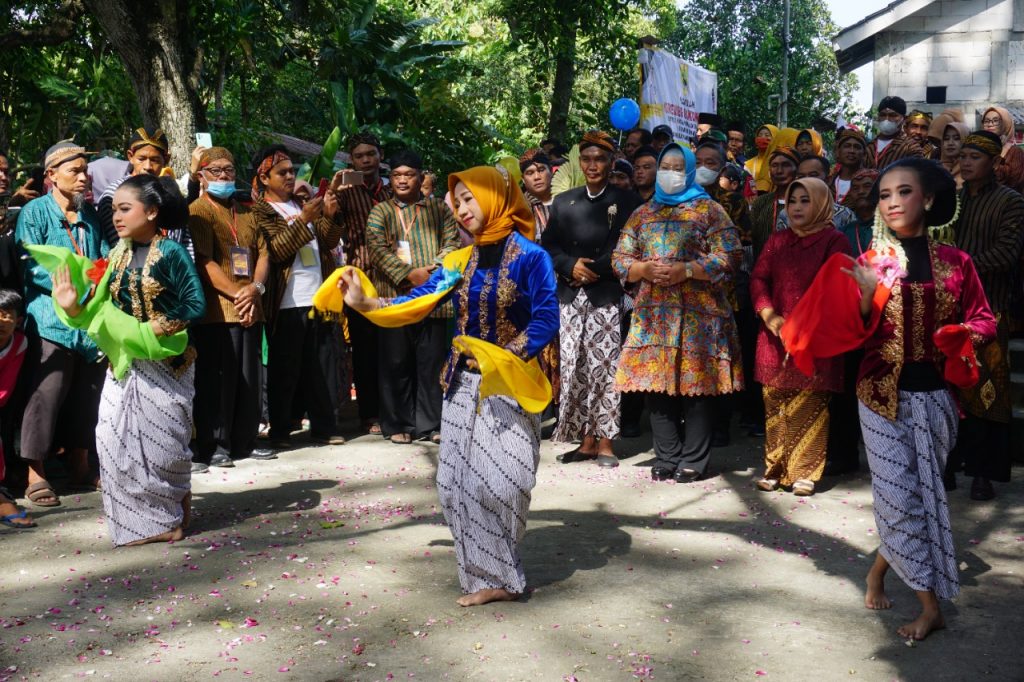 Grebeg Sukowati Desa Pengkol