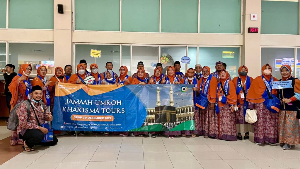 Umrah Bareng Bersama Kharisma