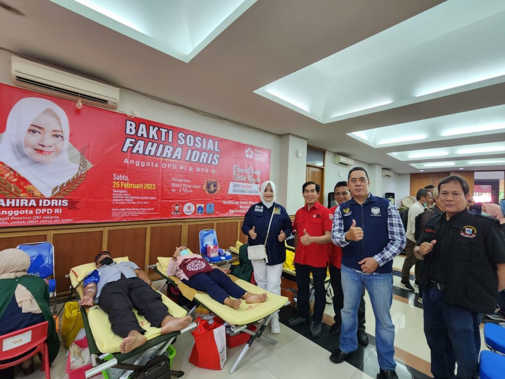 Fahira Idris Bakti Sosial