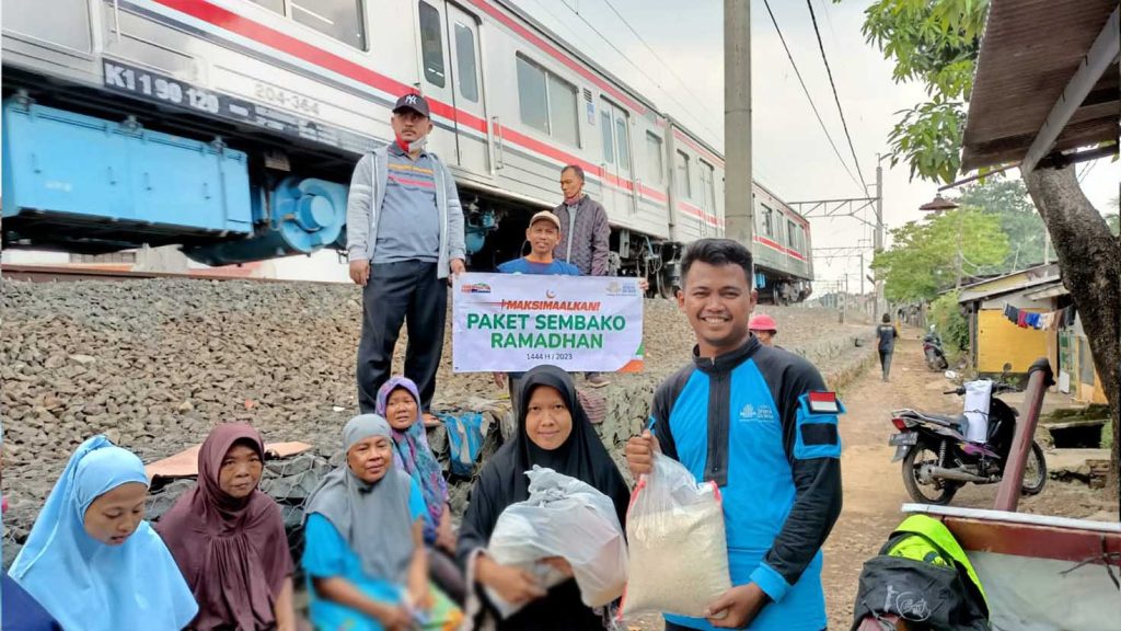 Laznas Dewan Dakwah bagi bantuan di bantara rel