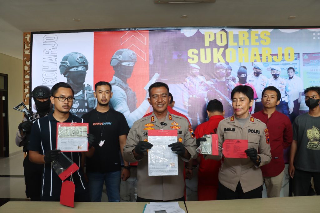 Kapolres Sukoharjo Sigit jumpa pers