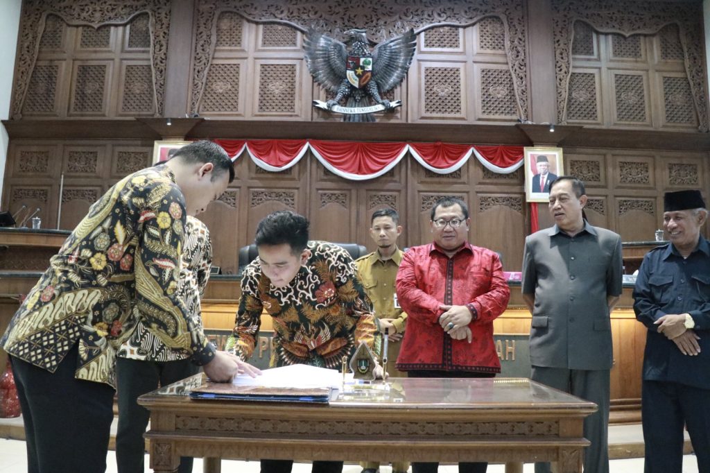 Gibran dan DPRD Solo