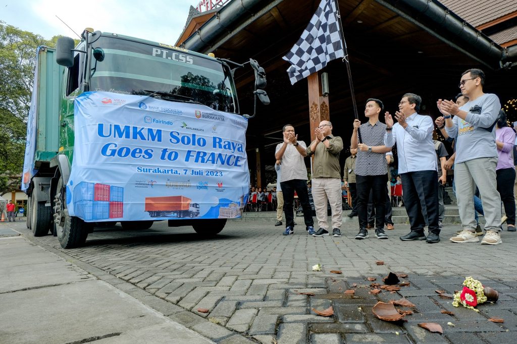 Bank Indonesia Solo Lepas Kontainer UMKM