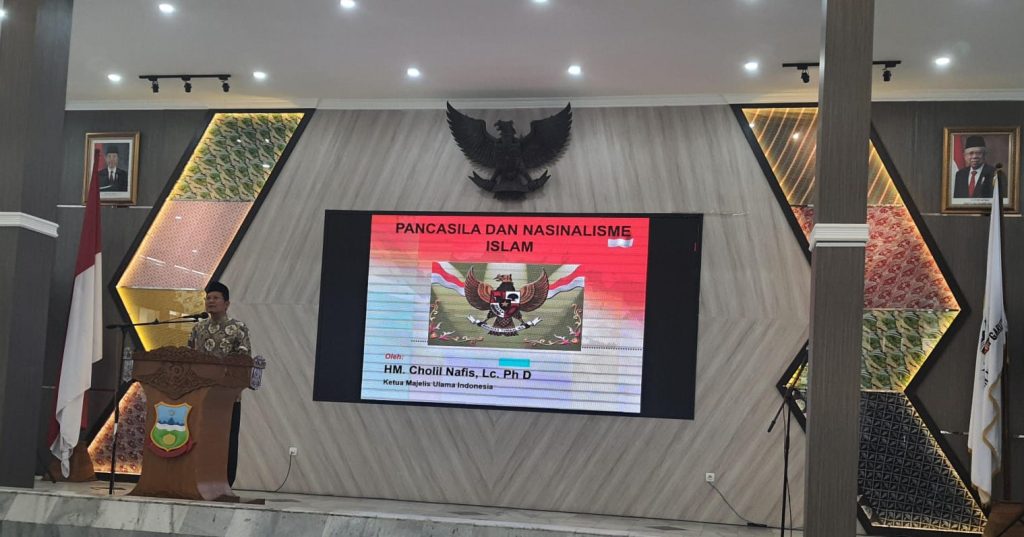 Kyai Cholil Nafis di Garut