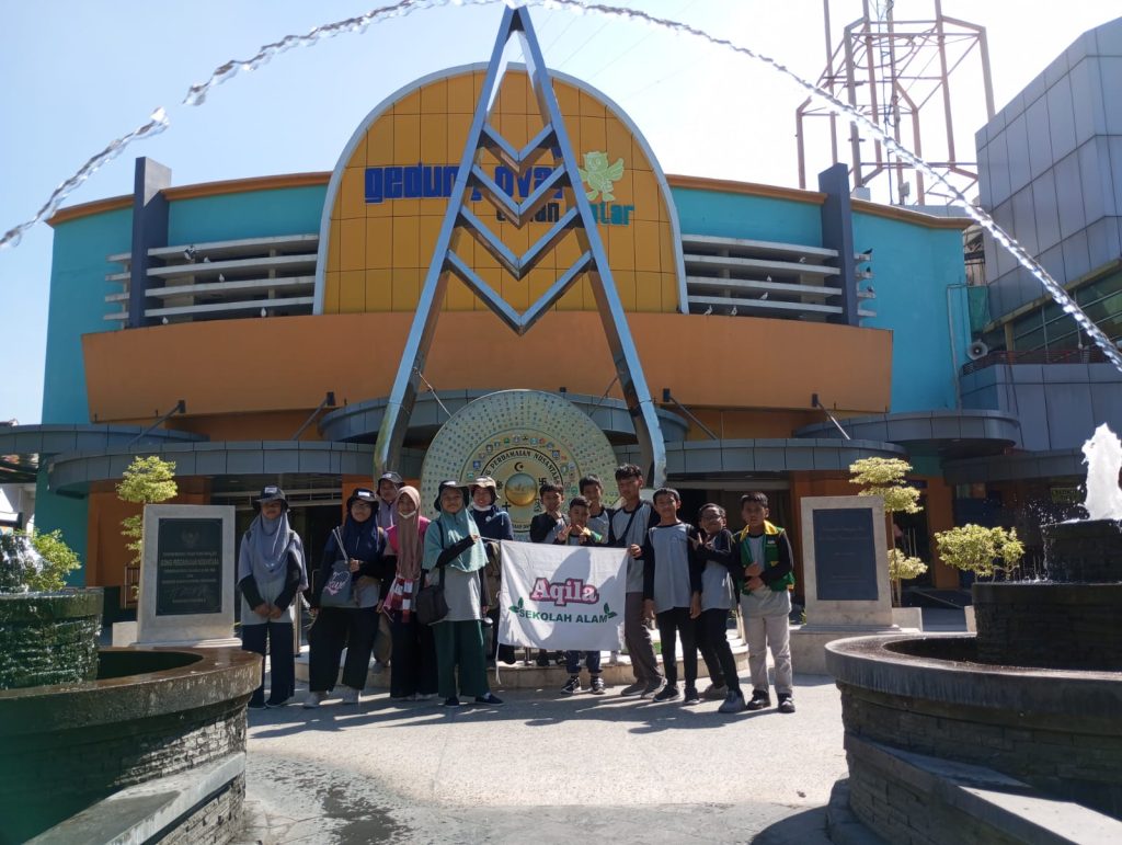 SD Alam Aqila ke Yogya
