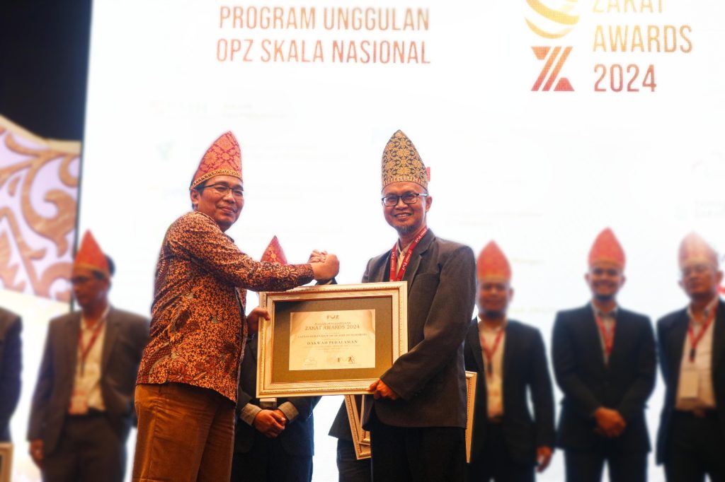 Laznas Dewan Dakwah Raih Penghargaan