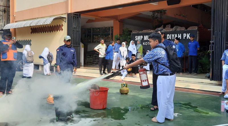 Siswa SMP Muh PK Belajar Mitigasi Bencana