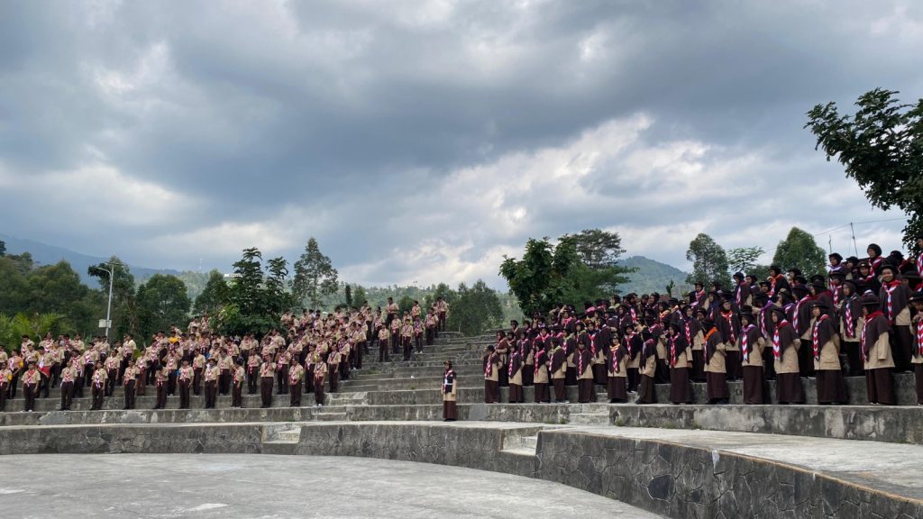 siswa SMA IT Nur Hidayah