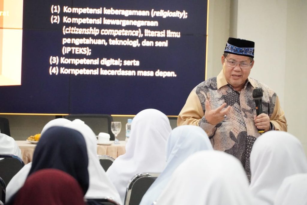 Prof. Dr. Sukro Muhab