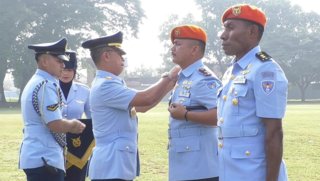 Danlanud Adi Sumarmo Pimpin Sertijab Komandan Skadik 402
