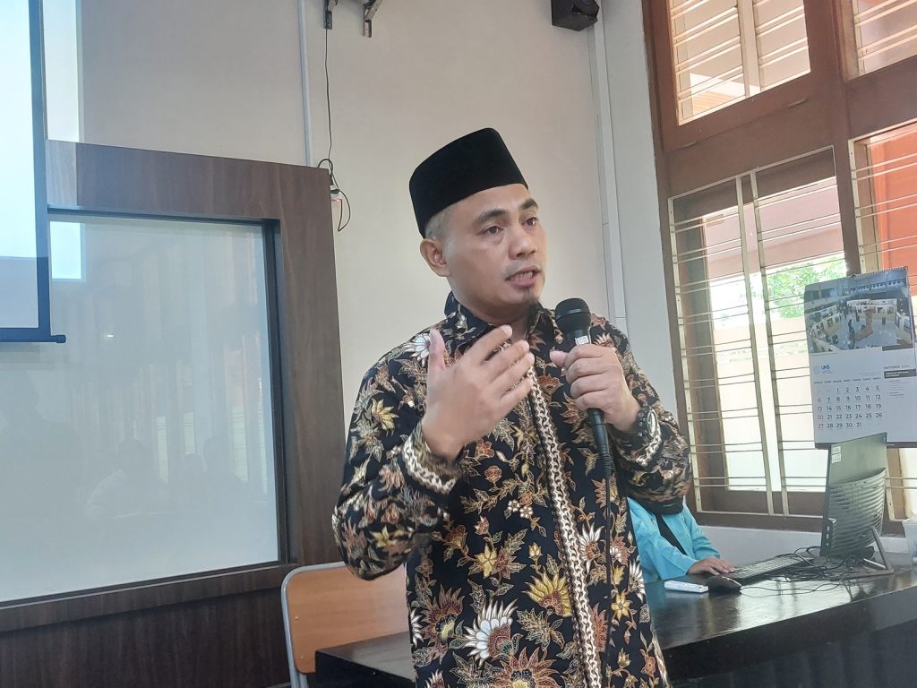 Jack Harun di UNS FISIP