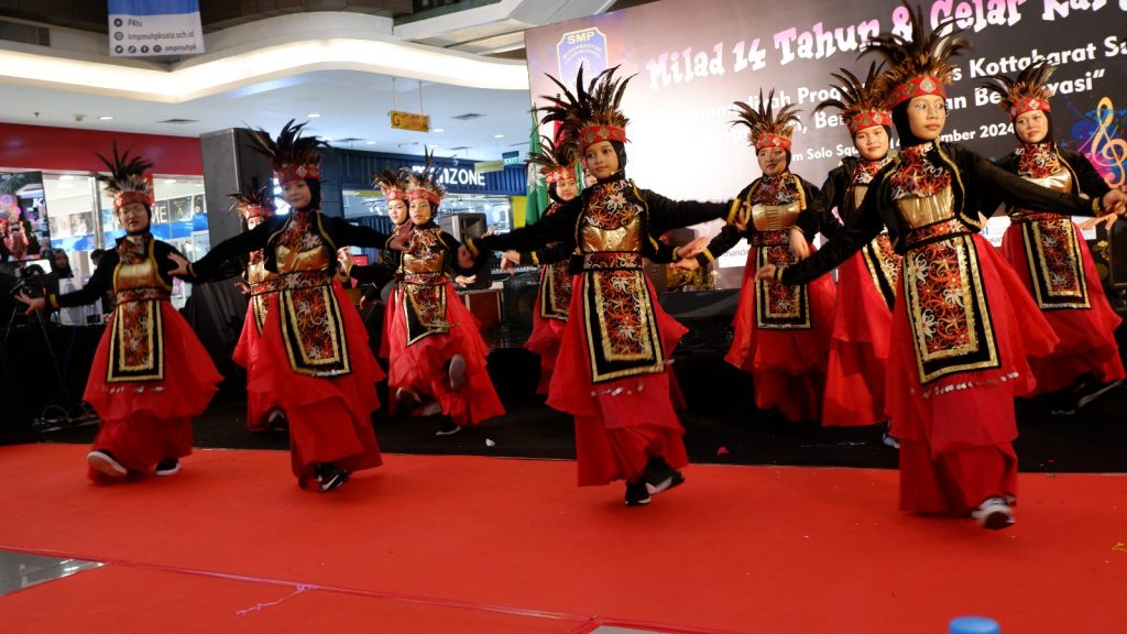 SMP Muh PK Sukses Gelar Milad
