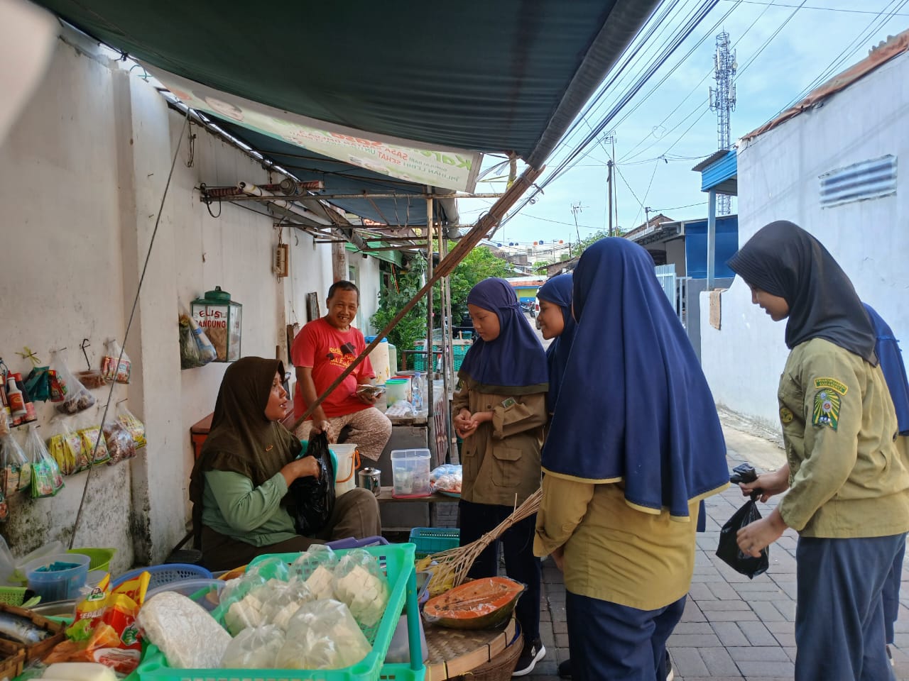 SD Muhammadiyah 21 Latih Siswa Bermasyarakat