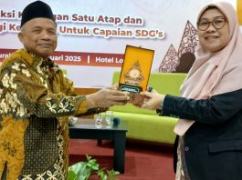 Sri Sayekti Kepala SD Muh 1