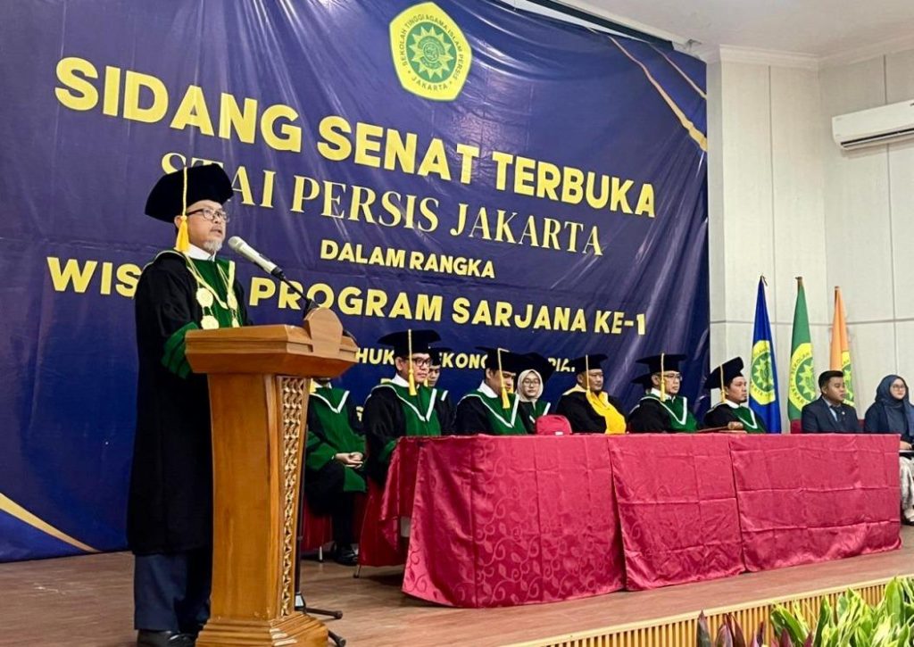 Ustaz Jeje Zaenudin Wisuda