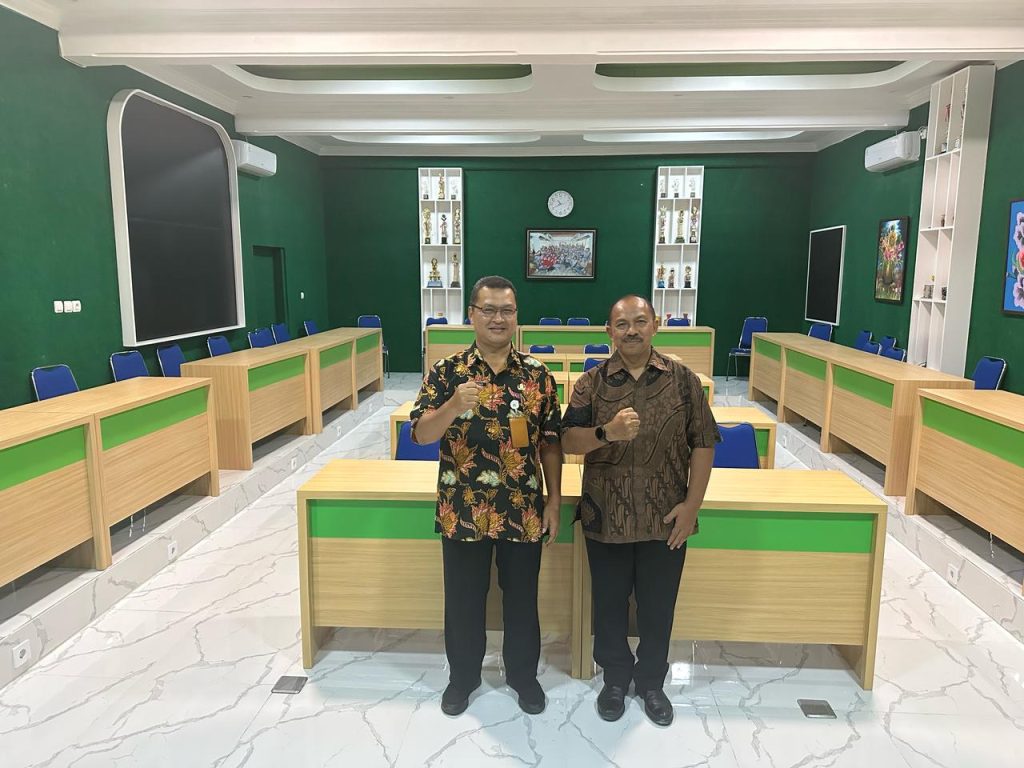 SMPN 2 Solo lab multimedia