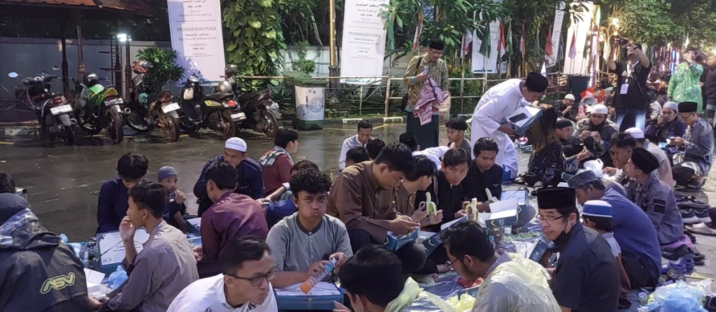 Bukber terpanjang di Solo
