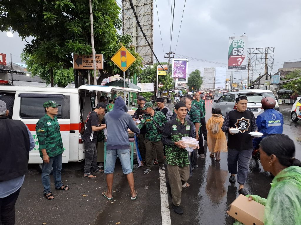 GPK Solo bagi takjil