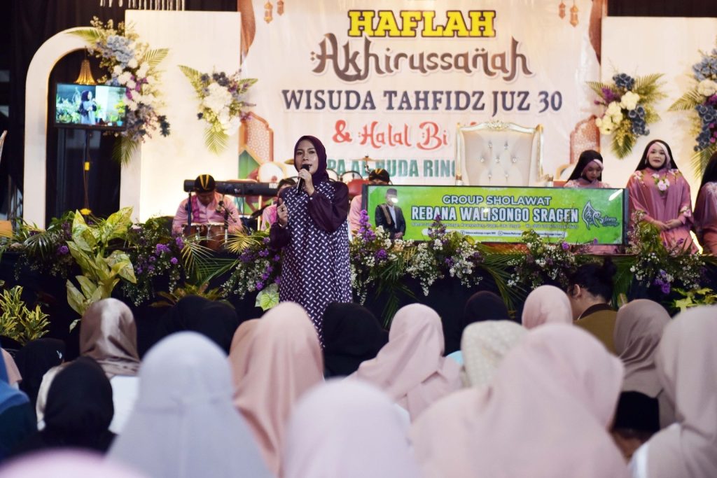 Wabup Dwi Fajar hadiri Wisuda Tahfidz